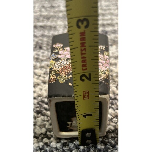 Set of 2 VTG Asian Black with Floral with Gold Trim Mini Vases Bud Vase Japan - Picture 14 of 14